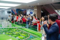 Nghịch lý bất động sản Việt Nam: Nhà cao cấp dư thừa nhưng người dân vẫn khó có nhà ở