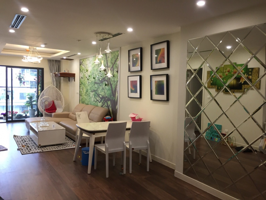 Cho thuê chung cư Hà Nội Center Point giá tốt lh 0945 017 666